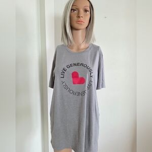 SOLD Bella Canvas Womens Gray T-Shirt Live Generously Graphic Tee Size L